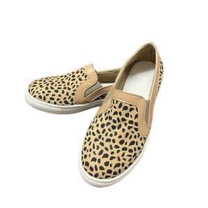 ✨LEOPARD PRINT SNEAKERS✨